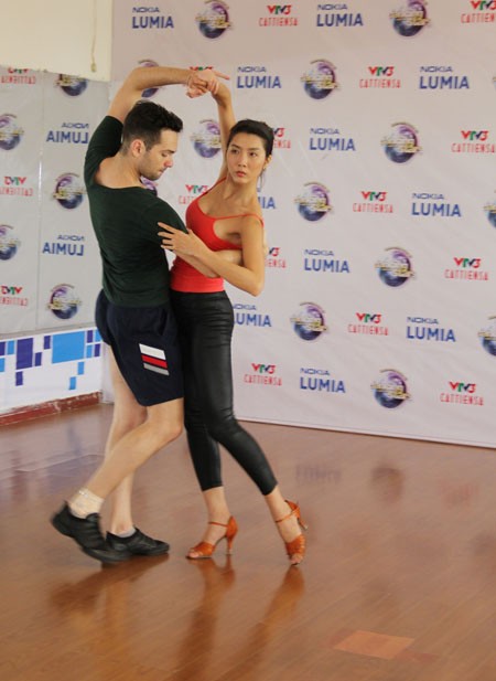 Liveshow 3 Bước nhảy hoàn vũ: Một cặp thí sinh sẽ bị loại ảnh 7 Liveshow 3 Bước nhảy hoàn vũ: Một cặp thí sinh sẽ bị loại ảnh 7