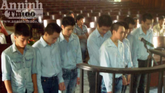 Nhóm đối tượng chuyên dùng hung khí cướp tài sản lĩnh án ảnh 1 Nhóm đối tượng chuyên dùng hung khí cướp tài sản lĩnh án ảnh 1