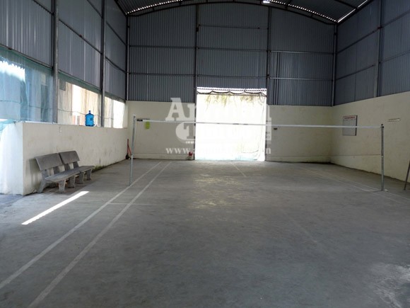 Nhóm côn đồ bao vây trụ sở xã, đánh đập một cán bộ tài chính ảnh 1 Nhóm côn đồ bao vây trụ sở xã, đánh đập một cán bộ tài chính ảnh 1