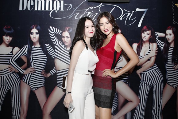 Ngọc Trinh khéo léo khoe vai trần đầy gợi cảm ảnh 6 Ngọc Trinh khéo léo khoe vai trần đầy gợi cảm ảnh 6