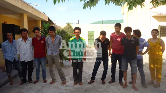 Triệt phá ổ đánh bạc lớn ảnh 1 Triệt phá ổ đánh bạc lớn ảnh 1