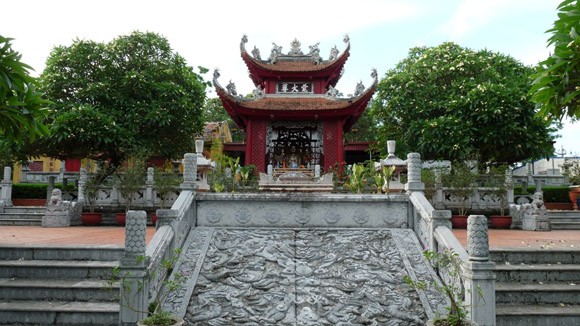 Côn đồ “làng” xông vào chùa hủy hoại tài sản, dọa đánh nhà sư ảnh 3 Côn đồ “làng” xông vào chùa hủy hoại tài sản, dọa đánh nhà sư ảnh 3