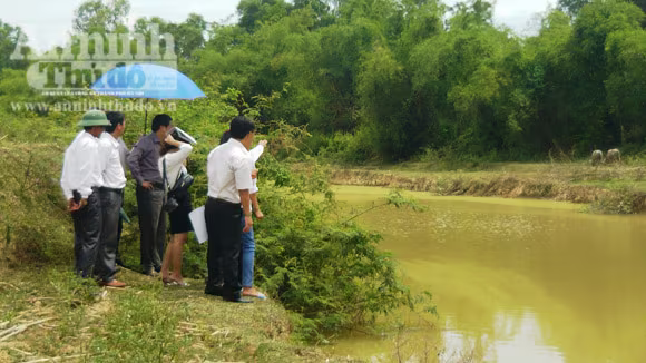 Gặp 5 em nhỏ được cậu bé "giật" khỏi bàn tay thủy thần ảnh 1 Gặp 5 em nhỏ được cậu bé "giật" khỏi bàn tay thủy thần ảnh 1