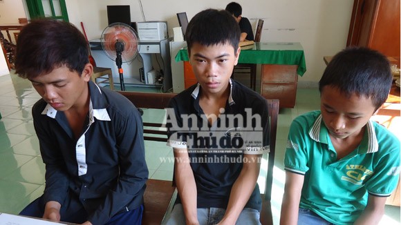 Bắt băng trộm nhí liên tục phá khóa các công ty ảnh 1 Bắt băng trộm nhí liên tục phá khóa các công ty ảnh 1