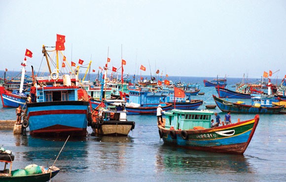 "Kết nối biển Đông" hỗ trợ ngư dân ra khơi an toàn ảnh 1 "Kết nối biển Đông" hỗ trợ ngư dân ra khơi an toàn ảnh 1