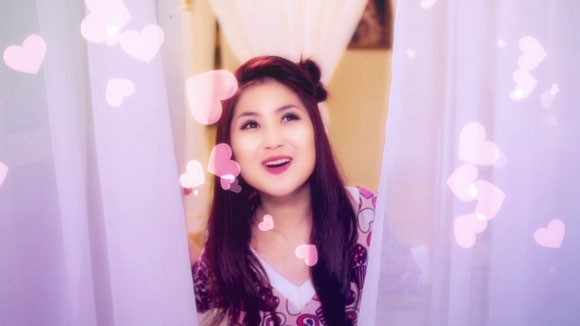 Hương Tràm bất ngờ "gục ngã" trước chàng phục vụ quán cafe ảnh 7 Hương Tràm bất ngờ "gục ngã" trước chàng phục vụ quán cafe ảnh 7