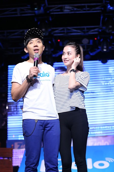 Trấn Thành bị fan "ép" giới thiệu bạn gái hotgirl ảnh 6 Trấn Thành bị fan "ép" giới thiệu bạn gái hotgirl ảnh 6