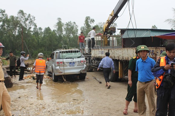 Tìm thấy thi thể Phó giám đốc Sở Công thương Nghệ An bị lũ cuốn trôi ảnh 1 Tìm thấy thi thể Phó giám đốc Sở Công thương Nghệ An bị lũ cuốn trôi ảnh 1