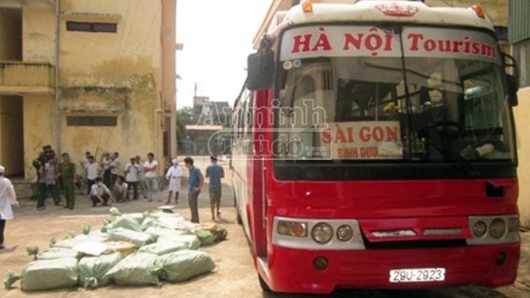 Phát hiện xe khách chở hơn 1 tấn nội tạng bốc mùi hôi thối ảnh 1 Phát hiện xe khách chở hơn 1 tấn nội tạng bốc mùi hôi thối ảnh 1