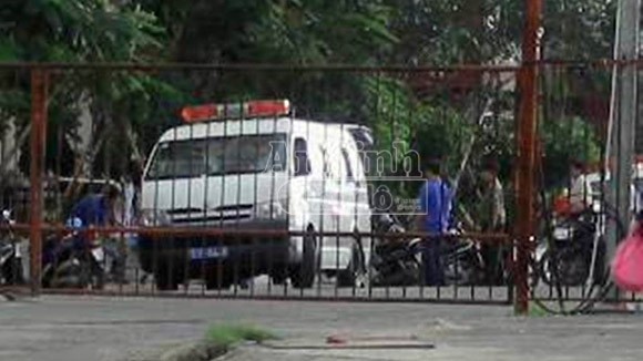 Người nước ngoài chết lõa thể trong chung cư ảnh 2 Người nước ngoài chết lõa thể trong chung cư ảnh 2