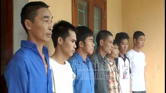 7 đối tượng rủ nhau trộm trâu, xẻ thịt mang về nhà ăn dần ảnh 1 7 đối tượng rủ nhau trộm trâu, xẻ thịt mang về nhà ăn dần ảnh 1