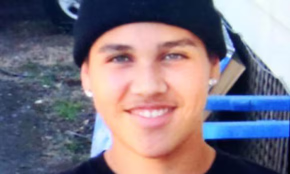 Cảnh sát Mỹ giết nhầm cậu bé 13 tuổi mang súng đồ chơi ảnh 1 Cảnh sát Mỹ giết nhầm cậu bé 13 tuổi mang súng đồ chơi ảnh 1