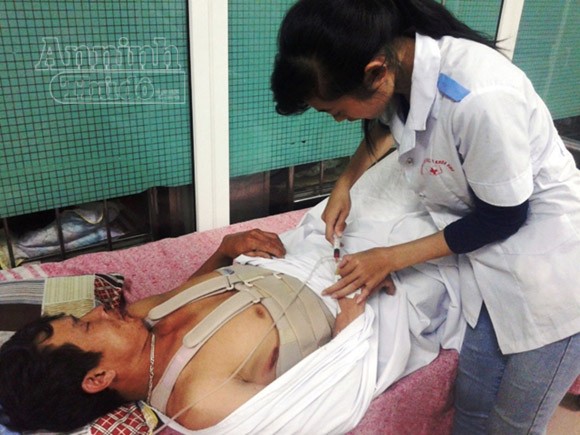 Sập giàn giáo, 5 người thương vong ảnh 1 Sập giàn giáo, 5 người thương vong ảnh 1