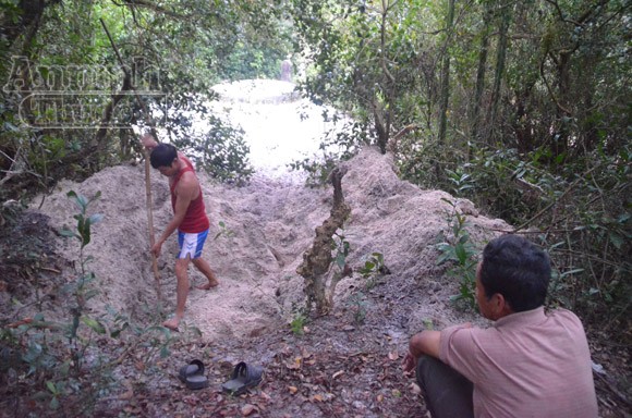 Mở sẵn lô cốt, đón dân tránh siêu bão ảnh 2 Mở sẵn lô cốt, đón dân tránh siêu bão ảnh 2