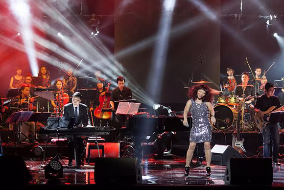 Hà Trần - Đỗ Bảo tái hiện liveshow Cánh cung tại TP.HCM ảnh 1 Hà Trần - Đỗ Bảo tái hiện liveshow Cánh cung tại TP.HCM ảnh 1