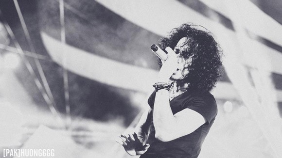 Rocker Phạm Anh Khoa "bỏ nghề" đi làm MC ảnh 1 Rocker Phạm Anh Khoa "bỏ nghề" đi làm MC ảnh 1