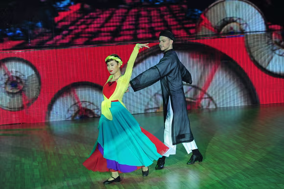 Bước nhảy hoàn vũ 2014 khai màn đầy ấn tượng ảnh 12