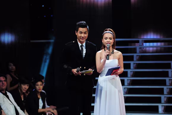 Bước nhảy hoàn vũ 2014 khai màn đầy ấn tượng ảnh 2