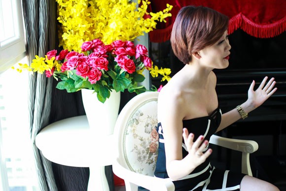 Bùi Anh Tuấn tái ngộ cùng Hương Tràm trong MV mới ảnh 14 Bùi Anh Tuấn tái ngộ cùng Hương Tràm trong MV mới ảnh 14