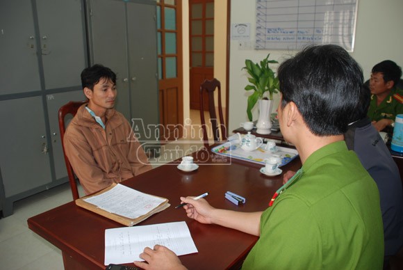 Đối tượng truy nã ra đầu thú sau hơn 5 năm lẩn trốn ảnh 1 Đối tượng truy nã ra đầu thú sau hơn 5 năm lẩn trốn ảnh 1