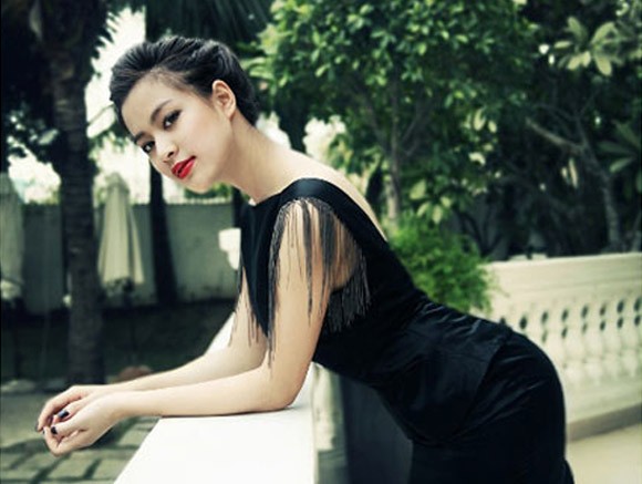 Hoàng Thùy Linh trở lại sau 6 năm vắng bóng trên truyền hình ảnh 1 Hoàng Thùy Linh trở lại sau 6 năm vắng bóng trên truyền hình ảnh 1