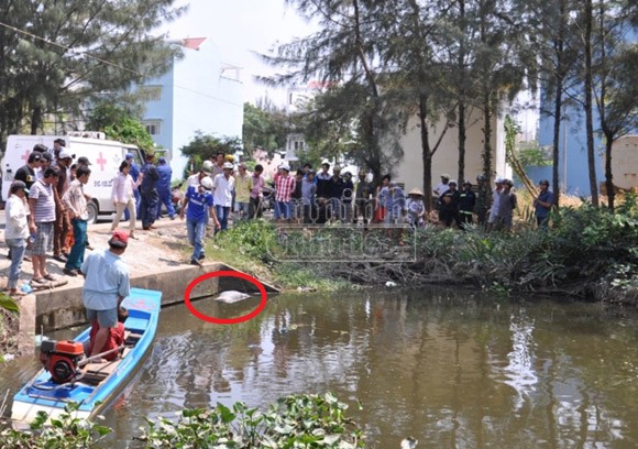 Phát hiện xác người đàn ông nổi trên rạch nước ảnh 1 Phát hiện xác người đàn ông nổi trên rạch nước ảnh 1
