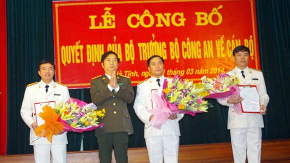 Bổ nhiệm Giám đốc và 2 Phó giám đốc Công an tỉnh Hà Tĩnh ảnh 1 Bổ nhiệm Giám đốc và 2 Phó giám đốc Công an tỉnh Hà Tĩnh ảnh 1