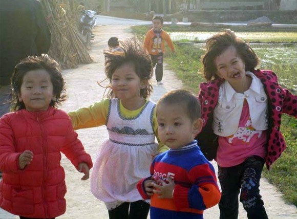 Bức tranh chân thực về cuộc sống qua ánh mắt trẻ thơ ảnh 6 Bức tranh chân thực về cuộc sống qua ánh mắt trẻ thơ ảnh 6