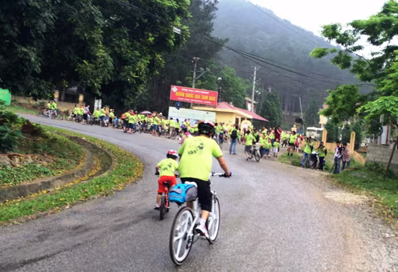 Đạp xe 132km kêu gọi bảo vệ loài gấu ảnh 5 Đạp xe 132km kêu gọi bảo vệ loài gấu ảnh 5