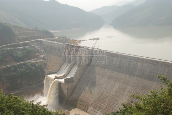 Lặn xuống lòng hồ cứu đồng nghiệp, một công nhân tử vong ảnh 1 Lặn xuống lòng hồ cứu đồng nghiệp, một công nhân tử vong ảnh 1
