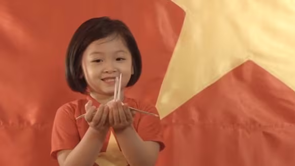 Xúc động MV Quốc ca được hàng ngàn người chung tay thực hiện ảnh 6 Xúc động MV Quốc ca được hàng ngàn người chung tay thực hiện ảnh 6
