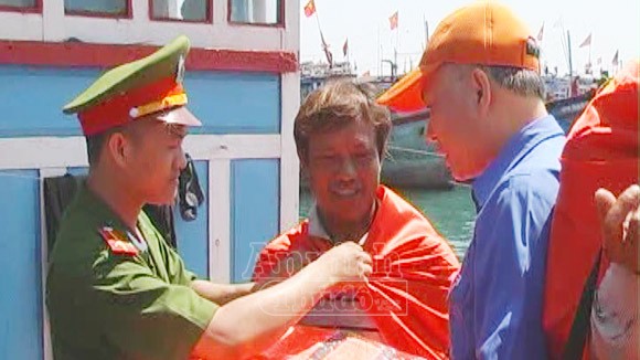 Tuổi trẻ Công an chung sức bảo vệ chủ quyền biển đảo ảnh 1 Tuổi trẻ Công an chung sức bảo vệ chủ quyền biển đảo ảnh 1