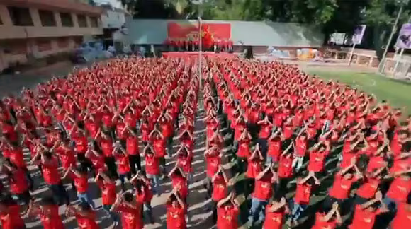 Xúc động và tự hào "Những trái tim Việt Nam" ảnh 3 Xúc động và tự hào "Những trái tim Việt Nam" ảnh 3