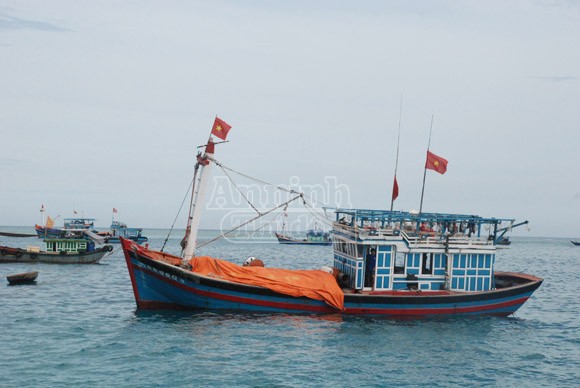 Vụ tàu cá bị Trung Quốc bắt giữ: Chưa có thông tin địa điểm ngư dân và tàu cá bị giam giữ trái phép ảnh 1 Vụ tàu cá bị Trung Quốc bắt giữ: Chưa có thông tin địa điểm ngư dân và tàu cá bị giam giữ trái phép ảnh 1