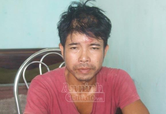 Rượu vào mang dao chém vợ, cha đẻ và trưởng công an xã ảnh 1 Rượu vào mang dao chém vợ, cha đẻ và trưởng công an xã ảnh 1