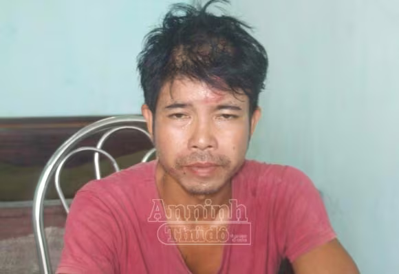 Rượu vào mang dao chém vợ, cha đẻ và trưởng công an xã ảnh 1 Rượu vào mang dao chém vợ, cha đẻ và trưởng công an xã ảnh 1