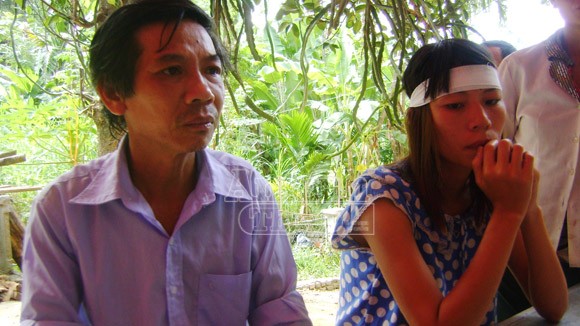 Mẫu thuẫn vì dọn đường đi, vác dao chém lìa cổ hàng xóm ảnh 1 Mẫu thuẫn vì dọn đường đi, vác dao chém lìa cổ hàng xóm ảnh 1