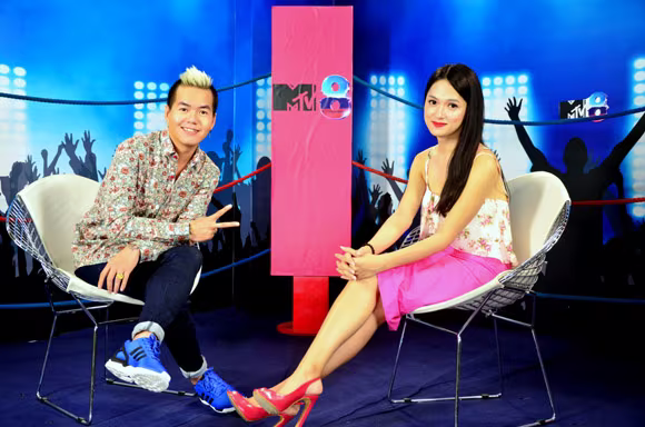 Hương Giang Idol: "Tôi õng ẹo, tôi điệu nhưng không vô dụng" ảnh 1 Hương Giang Idol: "Tôi õng ẹo, tôi điệu nhưng không vô dụng" ảnh 1