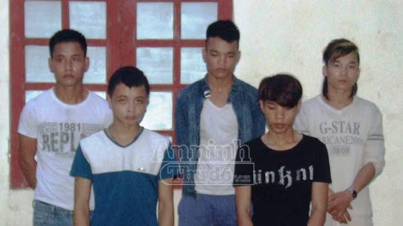 Bắt nhóm đạo chích khoét tường, chôm tài sản ảnh 1 Bắt nhóm đạo chích khoét tường, chôm tài sản ảnh 1