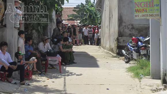 Bắt quả tang vợ ngoại tình, chồng rút dao đâm chết "tình địch" ảnh 1