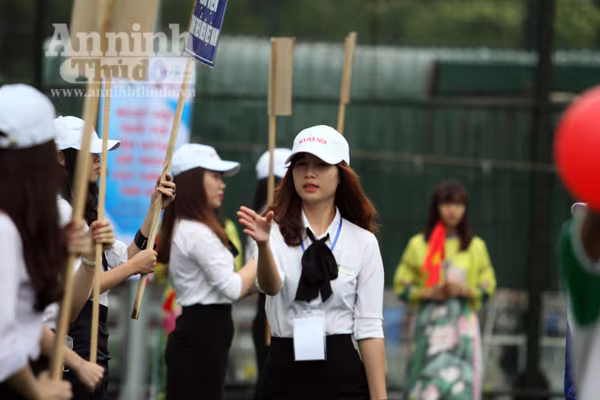 Háo hức Ngày hội Tuổi trẻ rèn luyện sức khỏe xây dựng Thủ đô ảnh 41 Háo hức Ngày hội Tuổi trẻ rèn luyện sức khỏe xây dựng Thủ đô ảnh 41