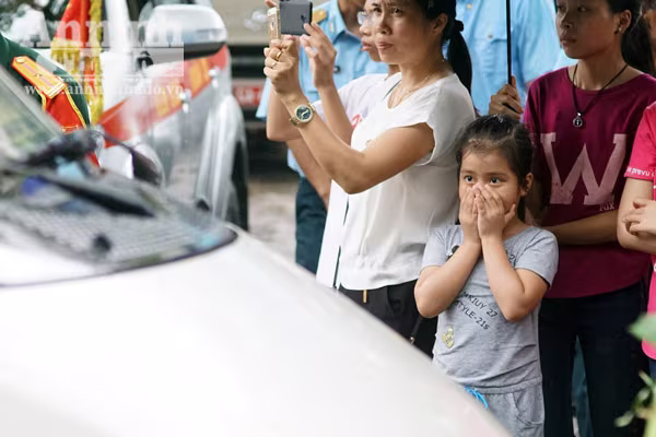 Xúc động tiễn biệt "đàn sếu trắng" CASA-212 số hiệu 8983 bay về trời xanh ảnh 9 Xúc động tiễn biệt "đàn sếu trắng" CASA-212 số hiệu 8983 bay về trời xanh ảnh 9