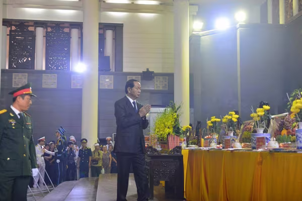 Xúc động tiễn biệt "đàn sếu trắng" CASA-212 số hiệu 8983 bay về trời xanh ảnh 100 Xúc động tiễn biệt "đàn sếu trắng" CASA-212 số hiệu 8983 bay về trời xanh ảnh 100