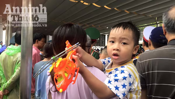 Xúc động tiễn biệt "đàn sếu trắng" CASA-212 số hiệu 8983 bay về trời xanh ảnh 29 Xúc động tiễn biệt "đàn sếu trắng" CASA-212 số hiệu 8983 bay về trời xanh ảnh 29