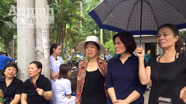 Xúc động tiễn biệt "đàn sếu trắng" CASA-212 số hiệu 8983 bay về trời xanh ảnh 105 Xúc động tiễn biệt "đàn sếu trắng" CASA-212 số hiệu 8983 bay về trời xanh ảnh 105