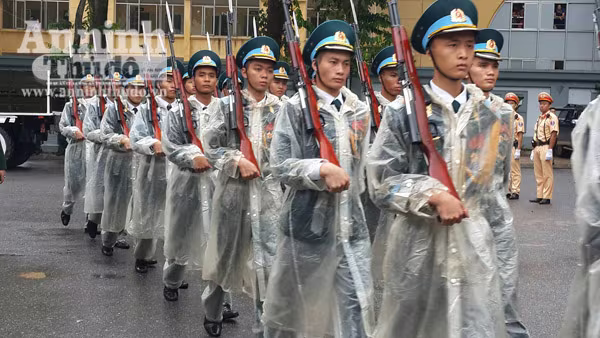 Xúc động tiễn biệt "đàn sếu trắng" CASA-212 số hiệu 8983 bay về trời xanh ảnh 73 Xúc động tiễn biệt "đàn sếu trắng" CASA-212 số hiệu 8983 bay về trời xanh ảnh 73