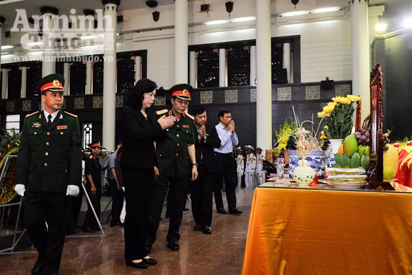 Xúc động tiễn biệt "đàn sếu trắng" CASA-212 số hiệu 8983 bay về trời xanh ảnh 74 Xúc động tiễn biệt "đàn sếu trắng" CASA-212 số hiệu 8983 bay về trời xanh ảnh 74