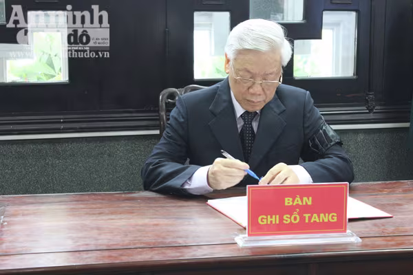 Xúc động tiễn biệt "đàn sếu trắng" CASA-212 số hiệu 8983 bay về trời xanh ảnh 58 Xúc động tiễn biệt "đàn sếu trắng" CASA-212 số hiệu 8983 bay về trời xanh ảnh 58