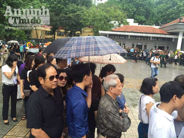 Xúc động tiễn biệt "đàn sếu trắng" CASA-212 số hiệu 8983 bay về trời xanh ảnh 52 Xúc động tiễn biệt "đàn sếu trắng" CASA-212 số hiệu 8983 bay về trời xanh ảnh 52