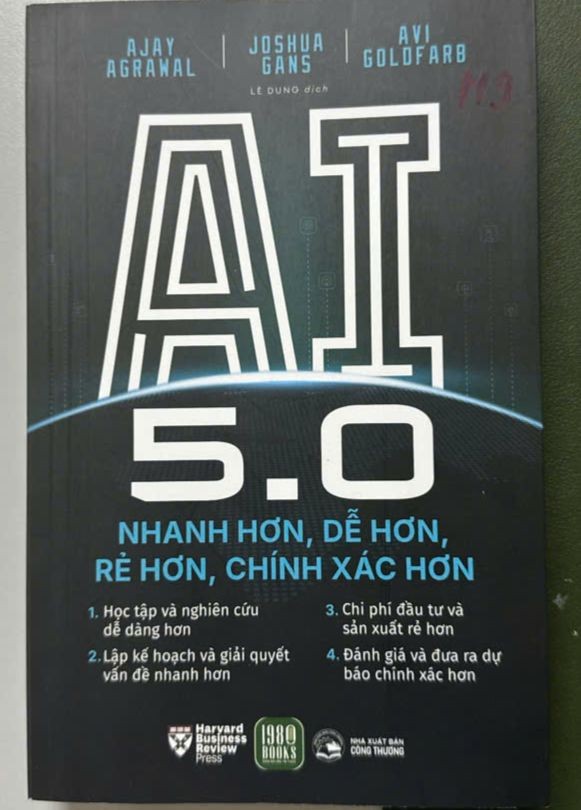 Các cuốn sách đều thu hút lượng lớn bạn đọc